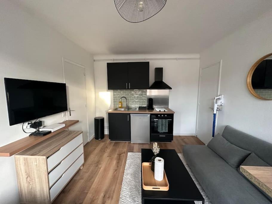 Appartement Proche Paris Et Metro - Parking Prive メゾン・アルフォール エクステリア 写真